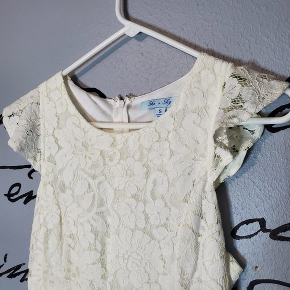 She and Sky White Lace Dress, Small - Picture 3 of 7